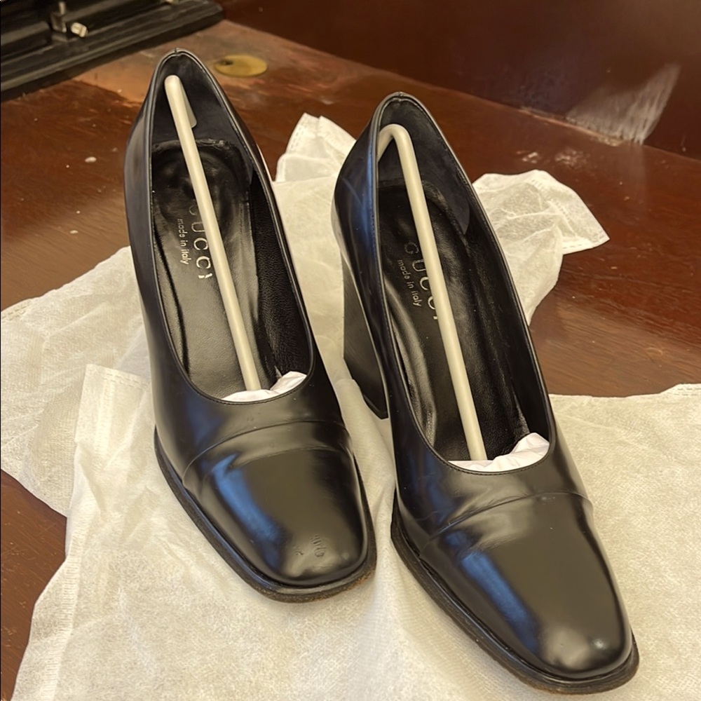 Authentic Gucci Black Leather Heels Square-Toe Medium Heel 3.5” EUC size 7.5B